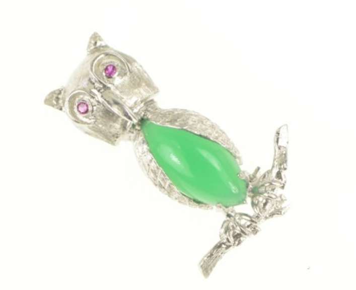 18K White Gold Perched Owl Green Chalcedony Syn. Ruby Pin/Brooch