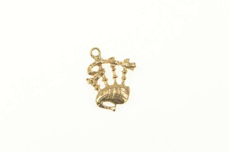 9K Yellow Gold 3D Bag Pipe Trad. Scottish Instrument Charm/Pendant