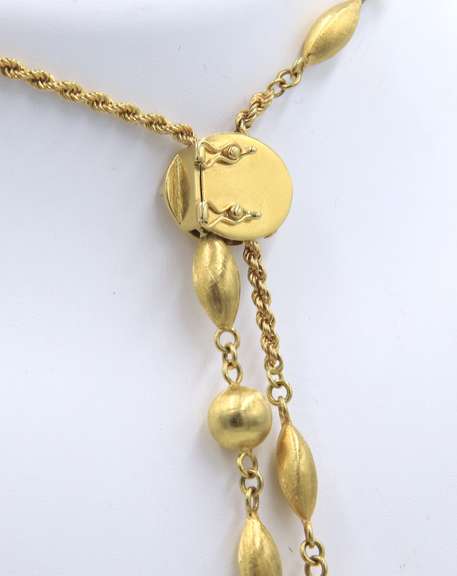 Spectacular 18kt Yellow Gold Vintage Station Chain Belt with Tessels