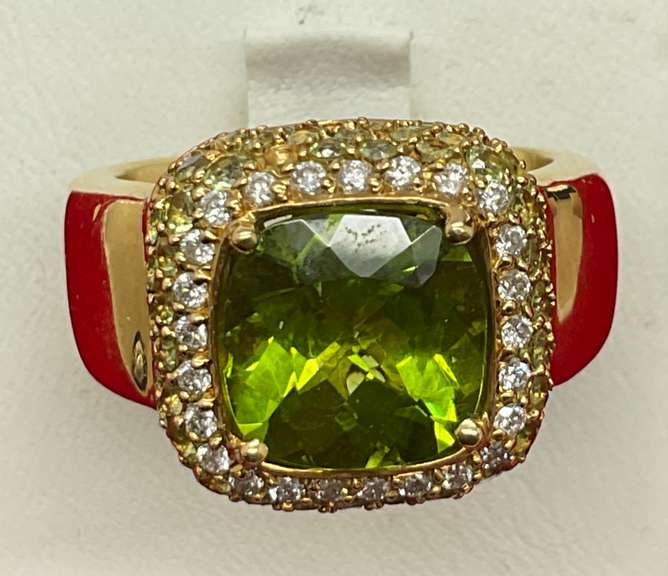 LADIES 18K PERIDOT AND DIAMOND RING
