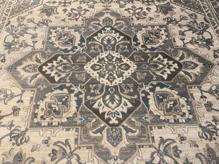 Stunning Vintage Repro Rug  8x11
