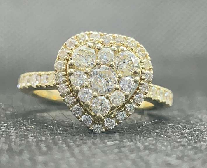 PAVÉ SET HALO HEART-SHAPED CLUSTER RING IN 14K YELLOW GOLD