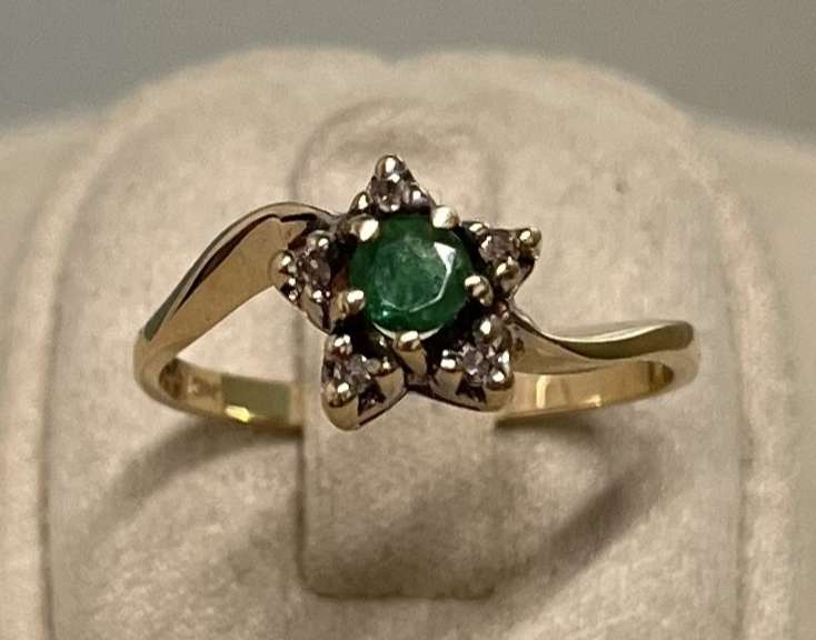 14kt Solid Yellow Gold, Emerald, and Diamond Ring