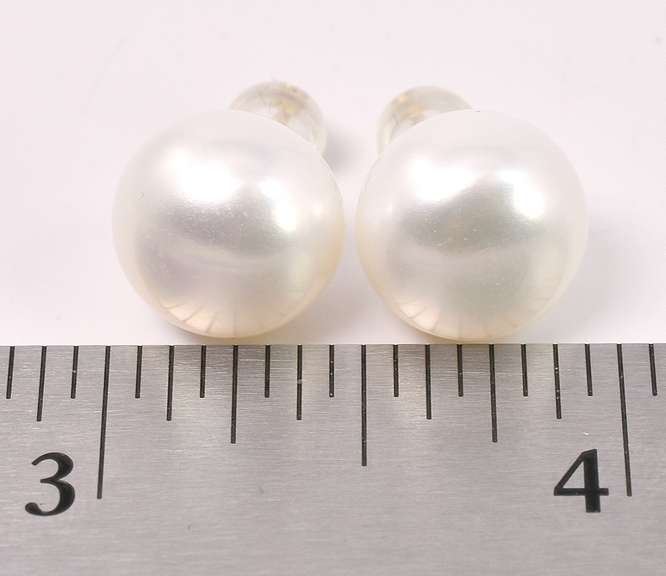 Elegant Fresh Water Pearl Earrings In 14K Yellow Gold