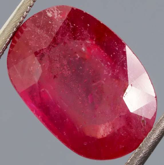 Vivid imperial red 5.55ct oval cut Ruby