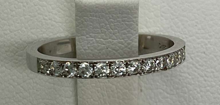 BRAND NEW LADIES 18K WHITE GOLD AND DIAMOND BAND