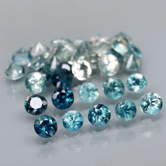 Heated only! 2.97ct diamond cut Australian Sapphire set