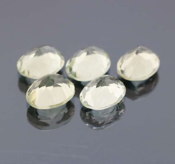 Brilliant 15.98ct natural platinum green Amethyst set