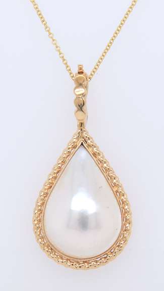 Handsome Yellow Gold Pear Shape Mabe Pearl Enhancer Necklace