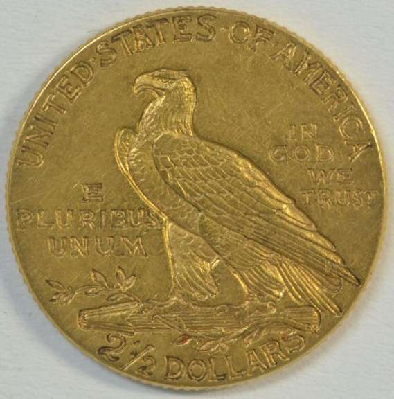 Splendid original 1913 US $2.50 Indian Gold Piece. Nice
