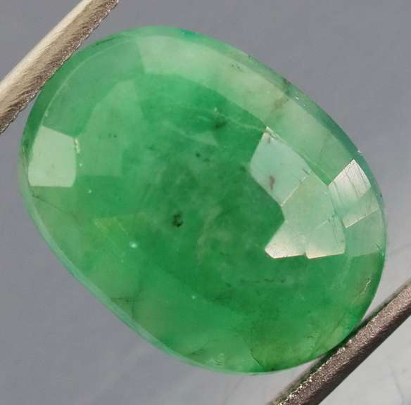 Outstanding 6.15ct real Colombian Emerald