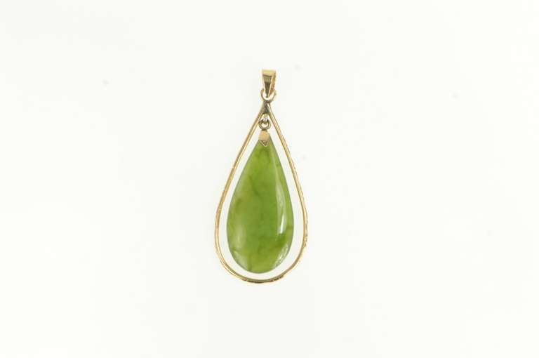 14K Yellow Gold Nephrite Tear Drop Dangle Retro Statement Pendant