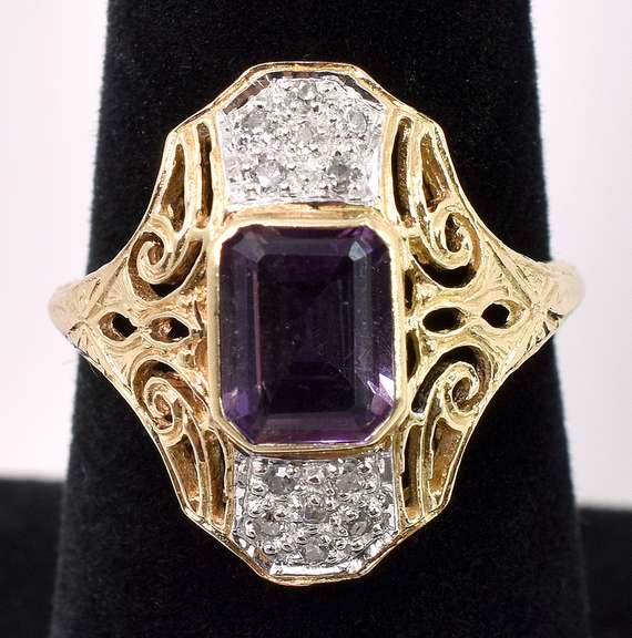 Sparkling Purple Amethyst With Diamonds In 14K Yellow Gold