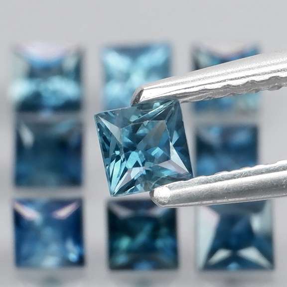 Heated only! 2.22ct blue green sapphire set