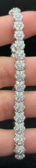 6.50 CARATS T.W. FLORAL ROUND DIAMOND TENNIS BRACELET IN 14K WHITE GOLD