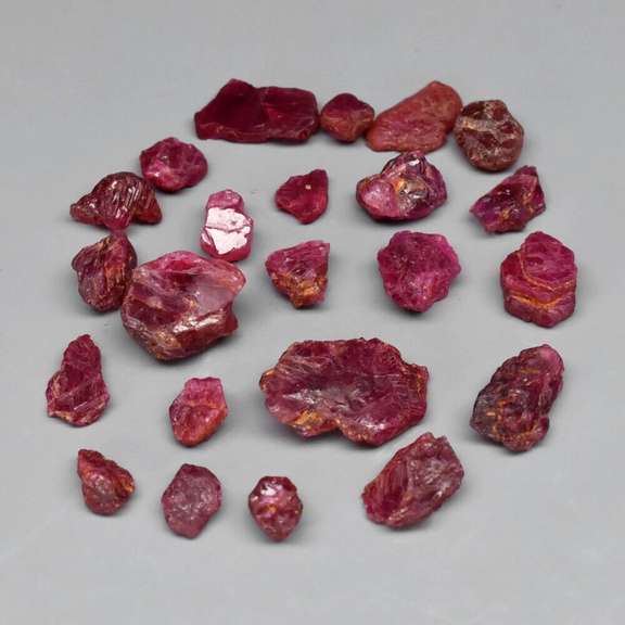 Untreated 19.17ct collectors uncut Ruby set