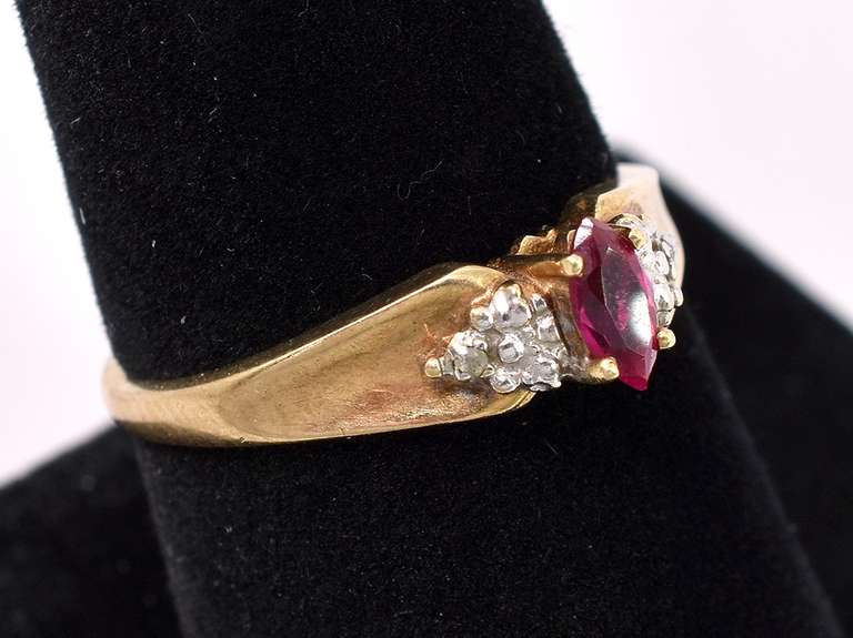 Precious Ruby Ring In Yellow Gold