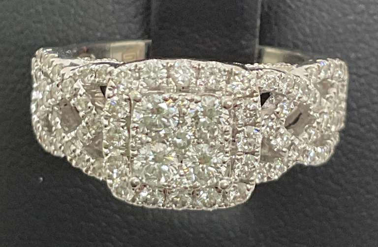 CERTIFIED 14K WHITE GOLD AND DIAMOND RING