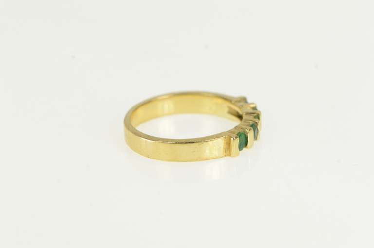 14K Yellow Gold Natural Emerald Classic Wedding Band Ring