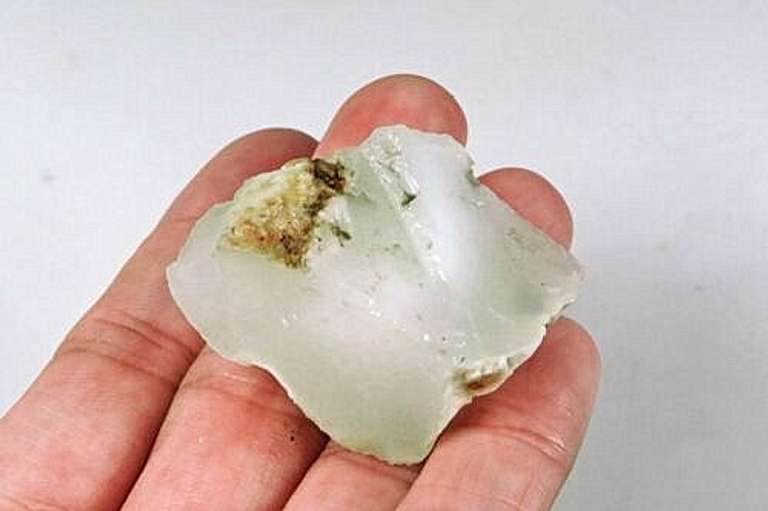 Rough cut 92ct green Opal