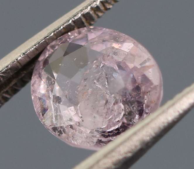 Glittering 1ct silver pink sapphire