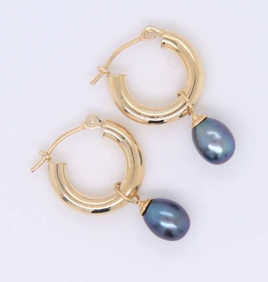 Elegant Black Fresh Water Pearl Tube Hoop Earrings