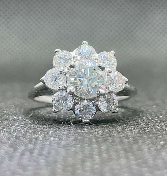 2.00 CARATS T.W. ROUND FLORAL HALO DIAMOND ENGAGEMENT RING