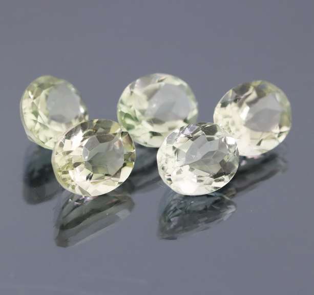 Brilliant 15.98ct natural platinum green Amethyst set