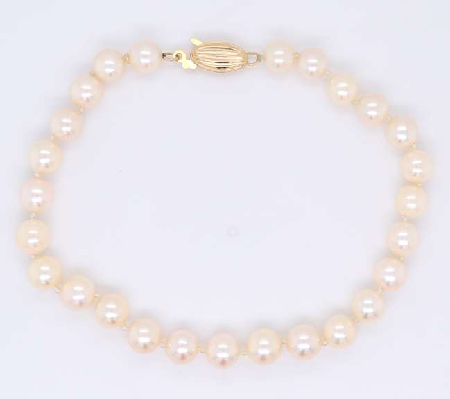 Mikioto Blue Lagoon 6mm Pearl Bead Bracelet