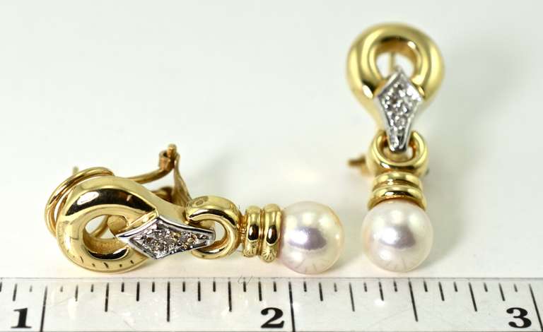 Elegant Pearl and Diamond 14K Earrings