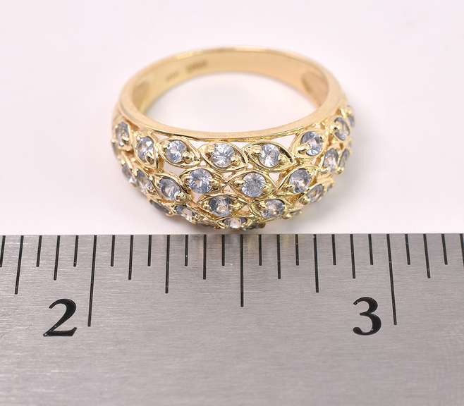 Adorable Blue Topaz Ring in Yellow Gold
