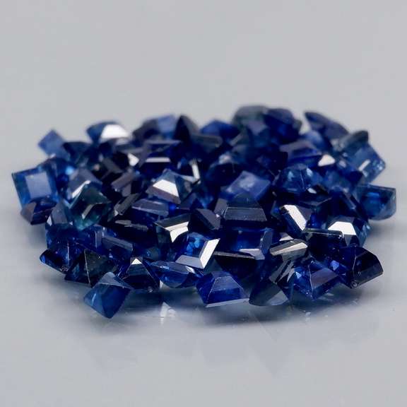 Natural 3.26ct royal blue Sapphire set