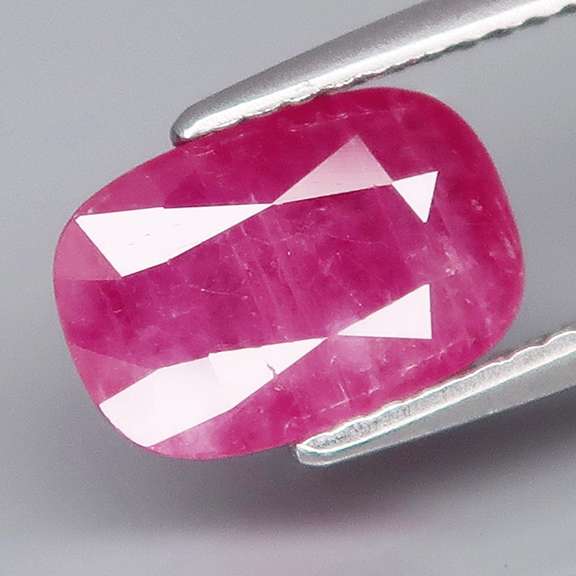 Heated only! Vibrant 2.34ct pinkish red Ruby