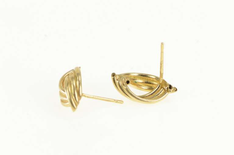 14K Yellow Gold Scalloped Grooved Vintage Curved Stud Earrings