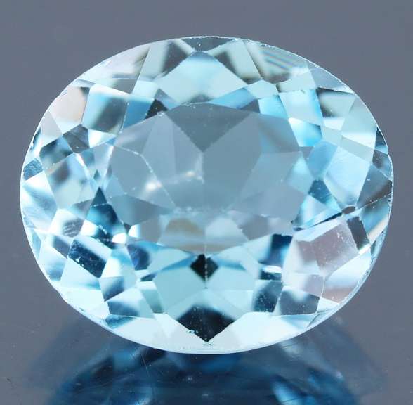 High fire! 9.25ct sky blue Topaz