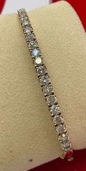 CERTIFIED 14K YELLOW GOLD AND DIAMOND BANGLE BRACELET