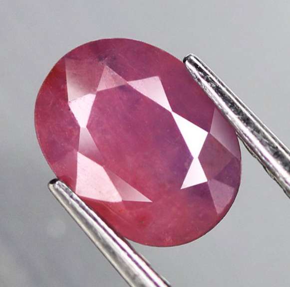 Heated only! 1.26ct violet red Winza Ruby