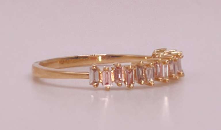 18KT SOLID YELLOW GOLD & DIAMOND BAND RING