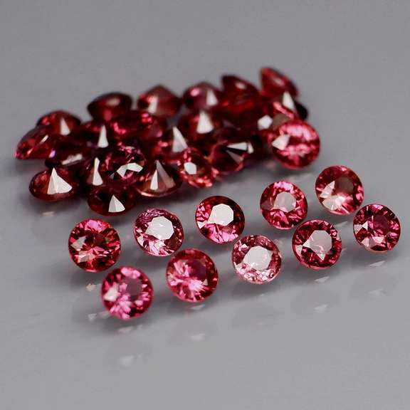 UNTREATED diamond cut Sapphires! 3.44 carats of them!
