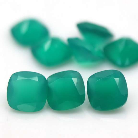 Breath taking 14.63ct mint green Botswana Agate set