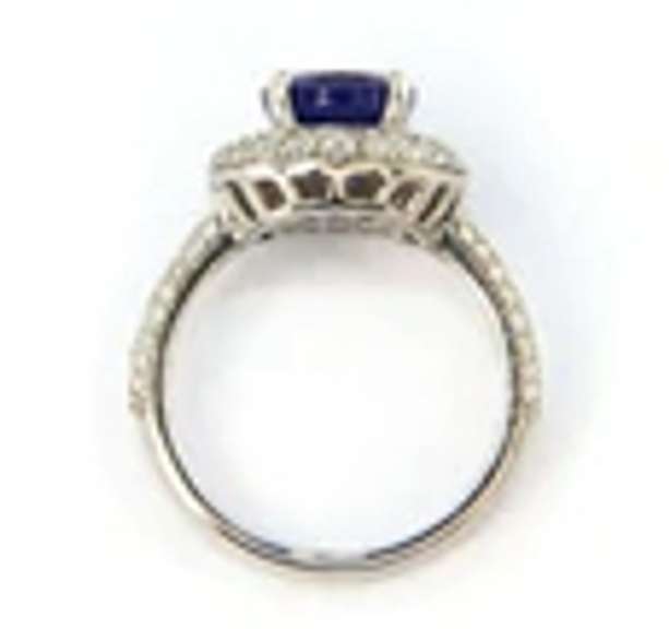 Magnificent Oval Tanzanite and Diamond Double Ring in White gold