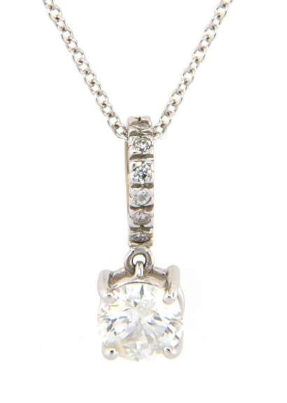Attractive Diamond Solitaire Pendant on 18kt Chain