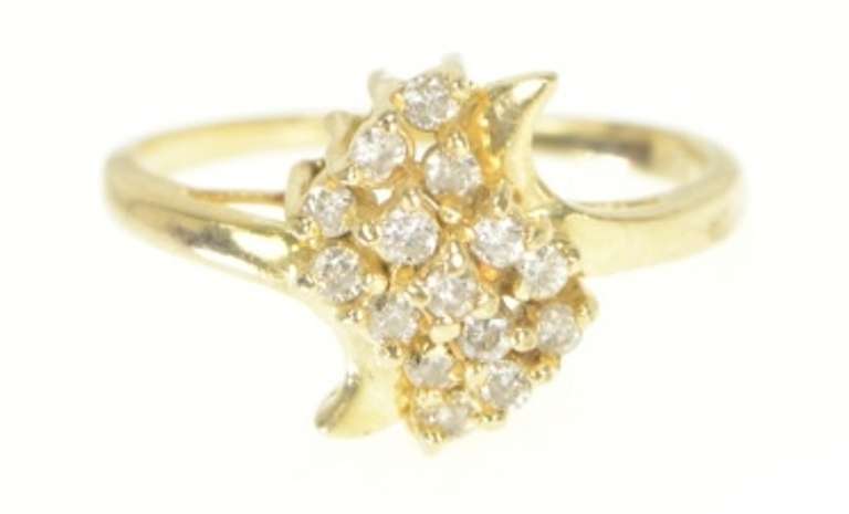 14K Yellow Gold 0.25 Ctw Diamond Wavy Cluster Bypass Ring