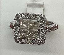 CERTIFIED BRAND NEW LADIES 14K WHITE GOLD AND DIAMOND RING. 2.60 CARATS TOTAL.