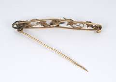 Sweet antique Gold Bar Pin