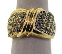 Extravagent 14k Gold Diamond Ring
