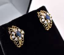 Dazzling Blue Sapphire Earring in 14K Yellow Gold