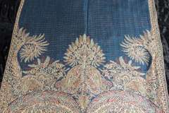 A Very Unique Design Lady's Scarf