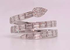Stunning 18kt Solid White Gold & Diamond Band Ring