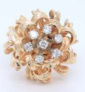 Powerful Yellow Gold Diamond Ribbon Ring